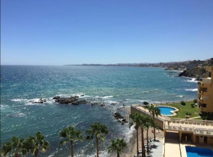 Espectacular Apartamento En Primera Linea De Playa Benalmádena Kültér fotó