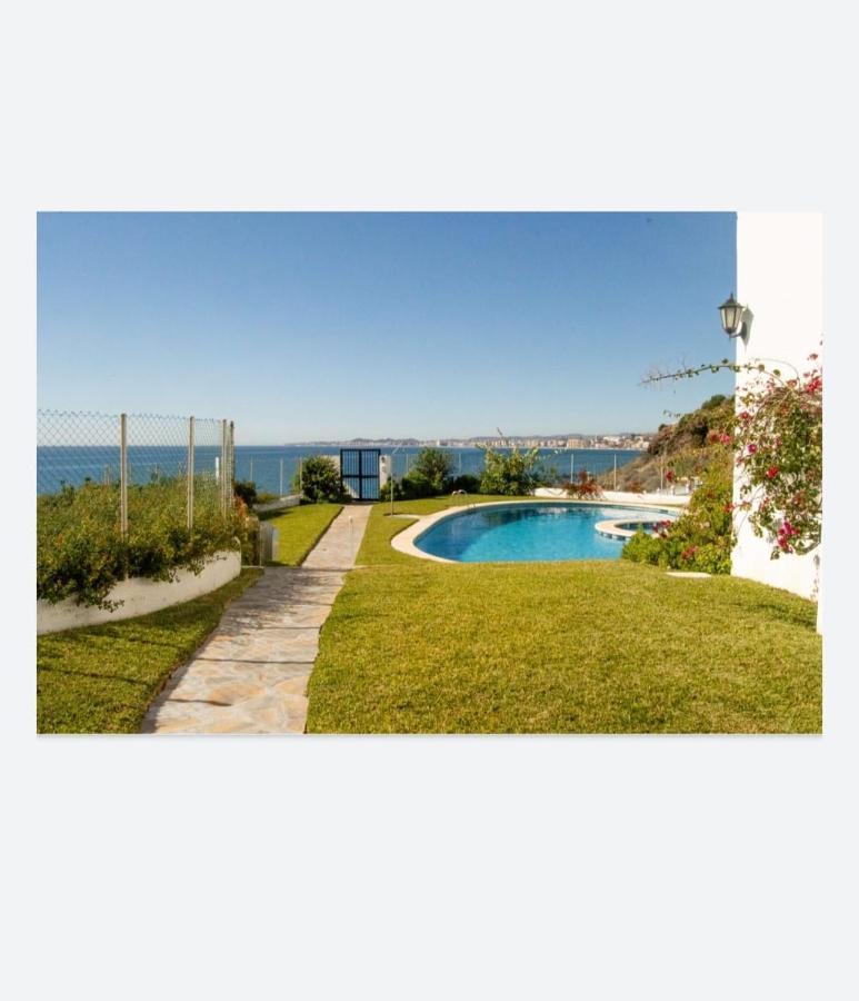 Espectacular Apartamento En Primera Linea De Playa Benalmádena Kültér fotó