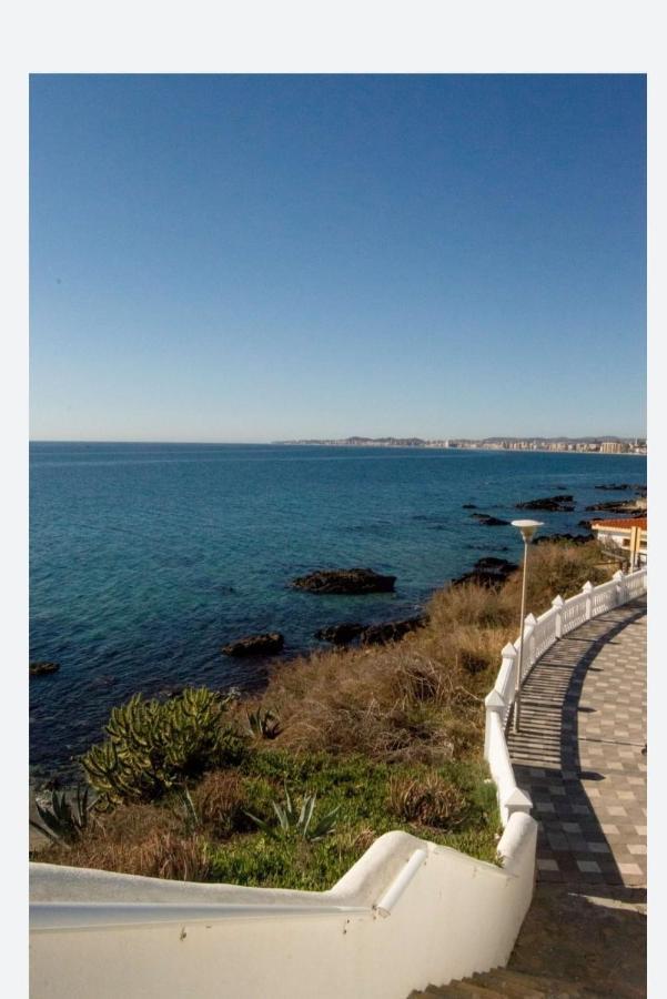 Espectacular Apartamento En Primera Linea De Playa Benalmádena Kültér fotó